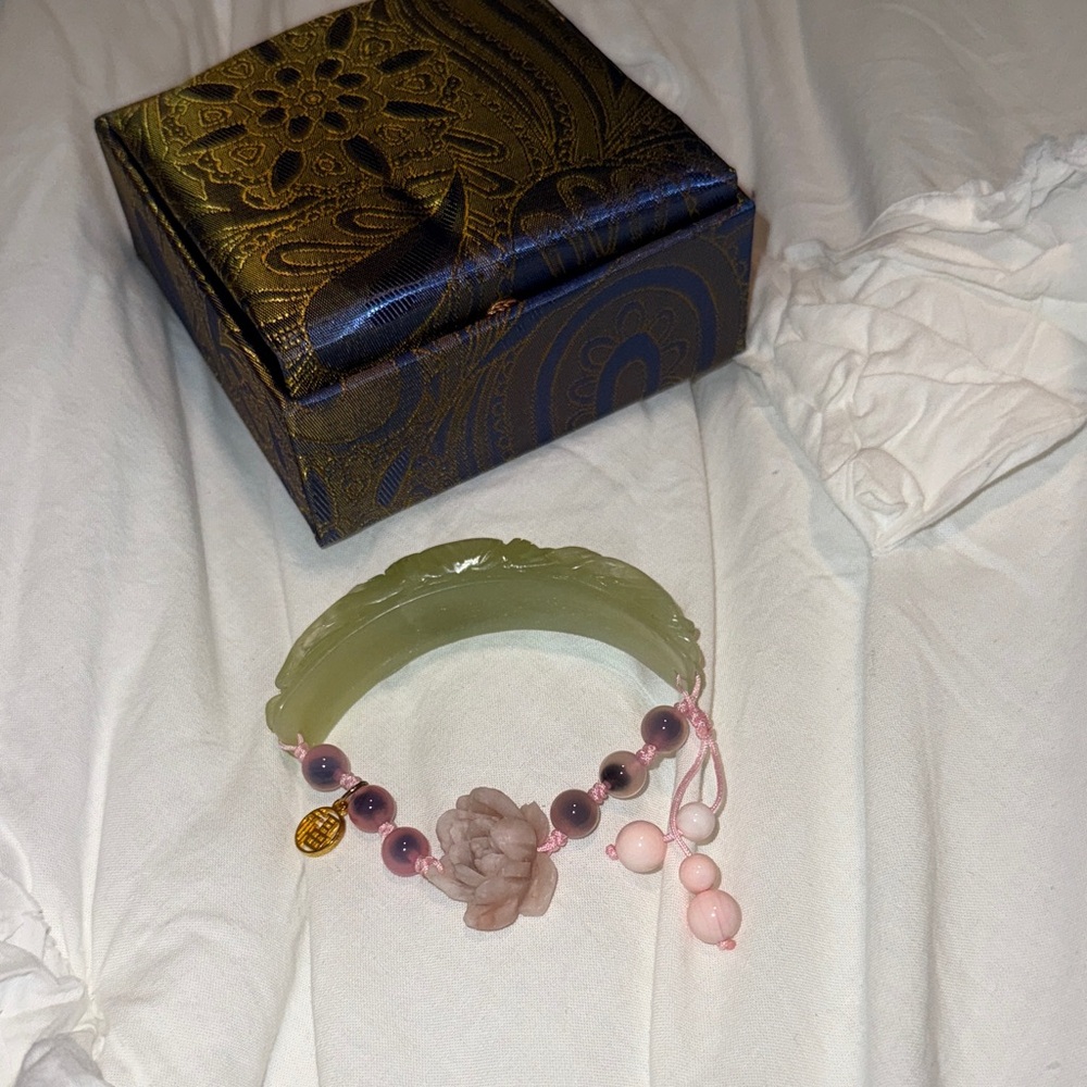 Jade Carving Half-Bangle